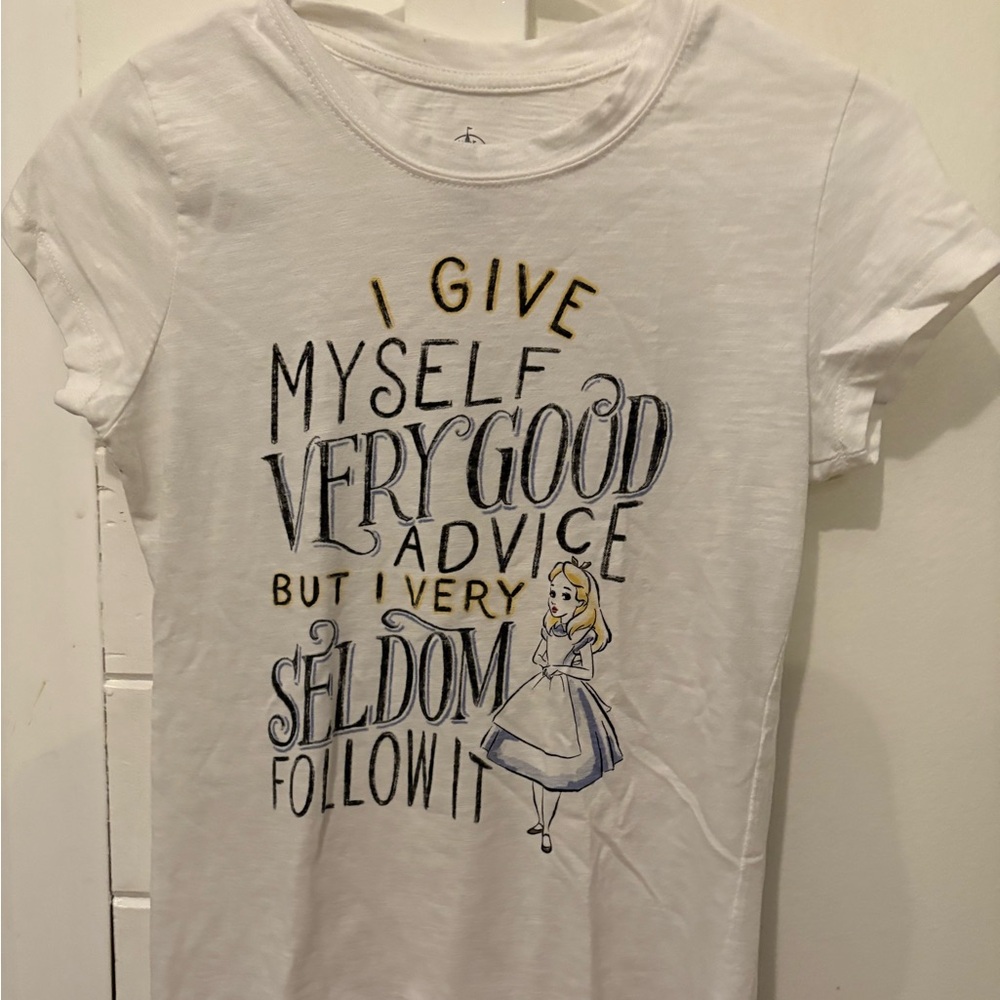 XS Disney White Graphic Tee Alice in Wonderland